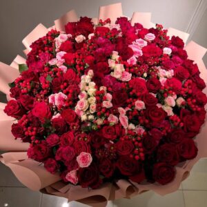 large bouquet. anniversary flowers delivery in kileleshwa