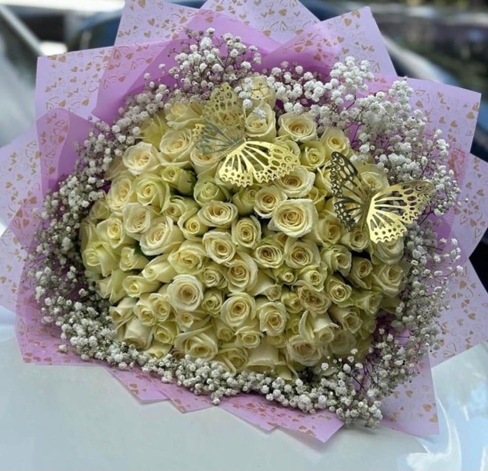 white cloud roses.Apology flowers delivery in Karen