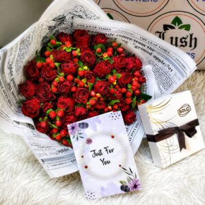 pure red bouquet. Anniversary flowers delivery in south c